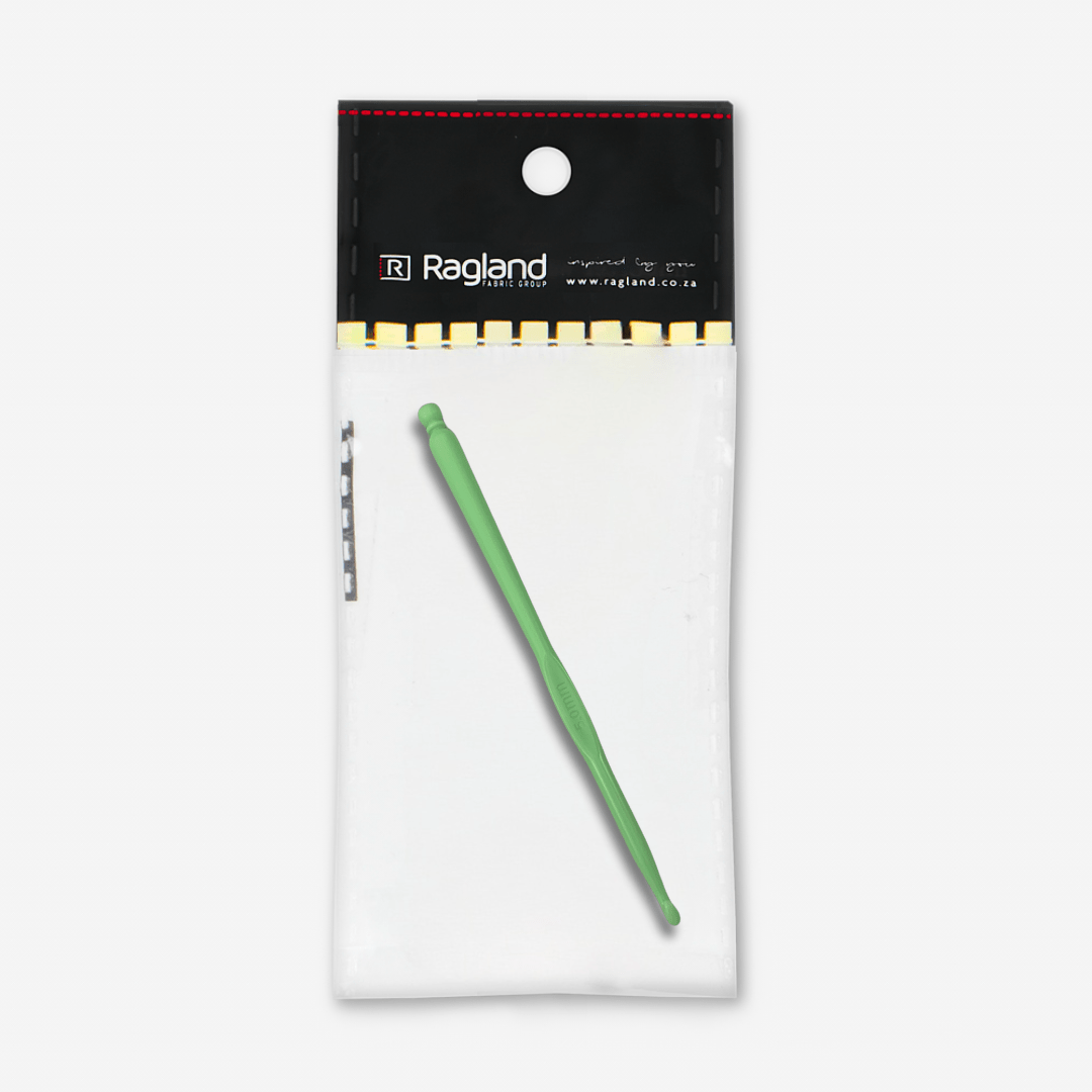 Plastic Crochet Hook | 5.0mm - Ragland Fabrics