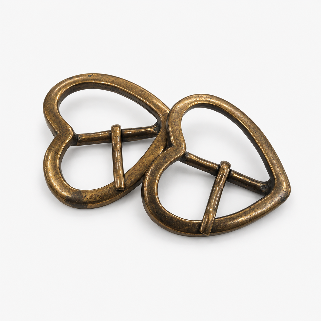 Buckle Heart (Pair)
