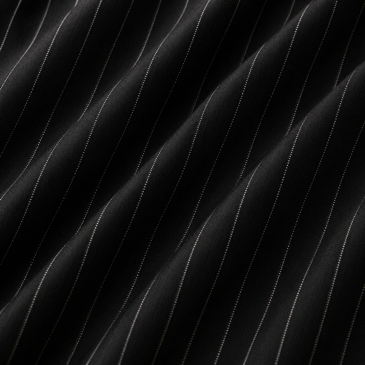 Pin Stripe Black / White